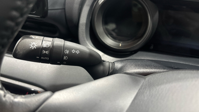 Toyota Yaris 1.5 Hybrid Design 5dr CVT Hybrid Hatchback